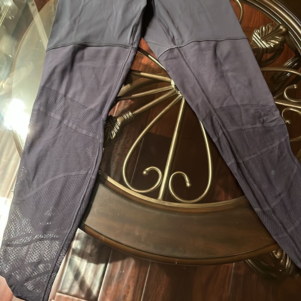 NWOT Lululemon Greyish Blue Mesh Leggings - Picture 3 of 4
